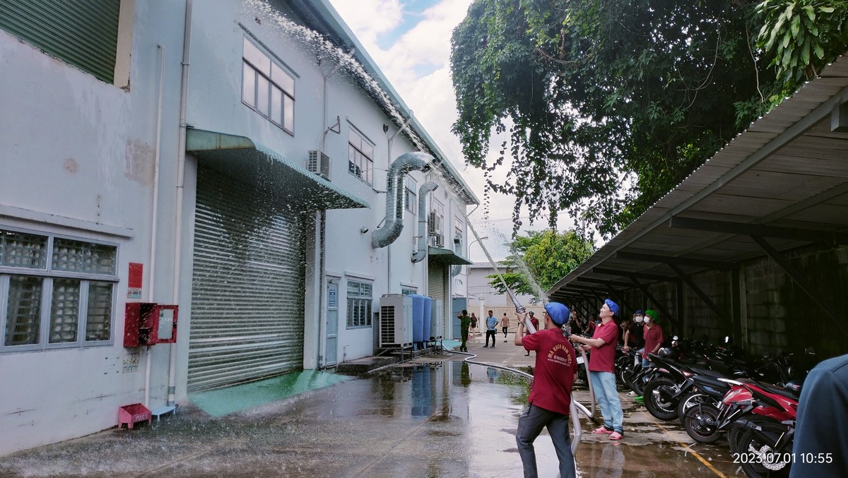Tập huấn nghiệp vụ phòng cháy, chữa cháy tại Công Ty Mã Vạch Nam Việt